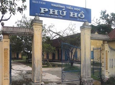 Trường Tiểu học Phú Hồ (xã Phú Hồ, huyện Phú Vang) - một trong nhiều cơ sở giáo dục ở TT-Huế. 